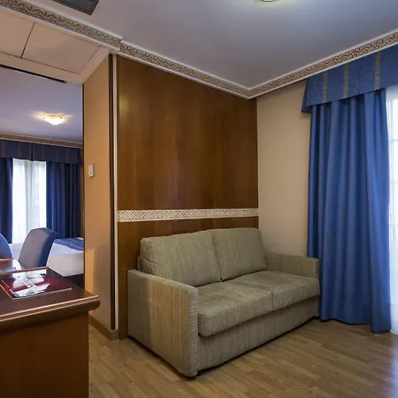 Dauro Premier Hotel