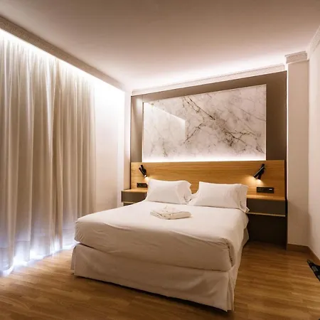 Dauro Premier 3* Granada