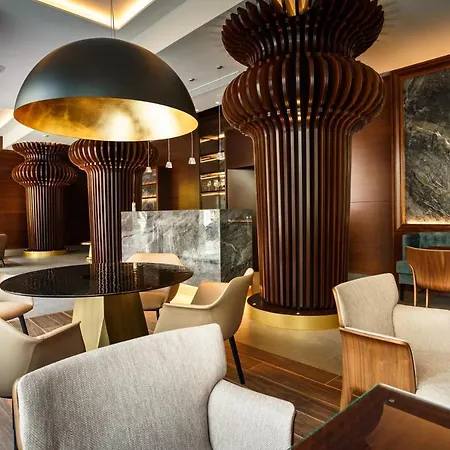 Dauro Premier Hotel