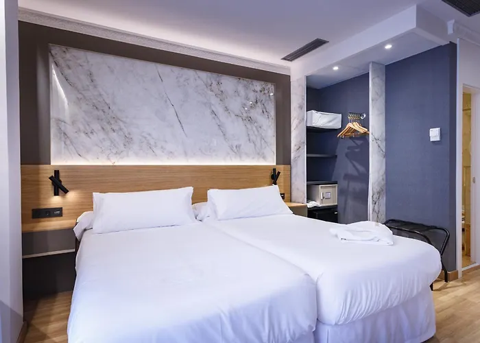 ホテル Dauro Premier 3*