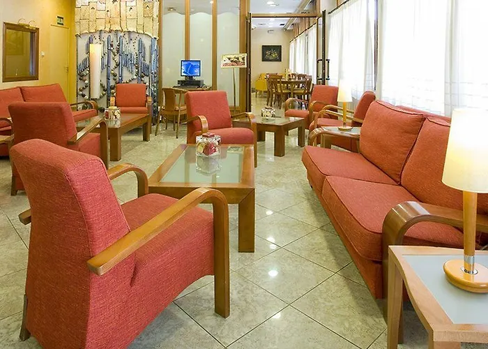 Dauro Premier Hotel 3*