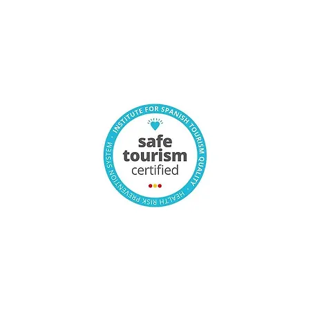 Dauro Premier Hotel 3*